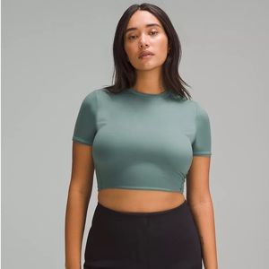 Wundermost Ultra-Soft Nulu Crewneck Cropped T-Shirt